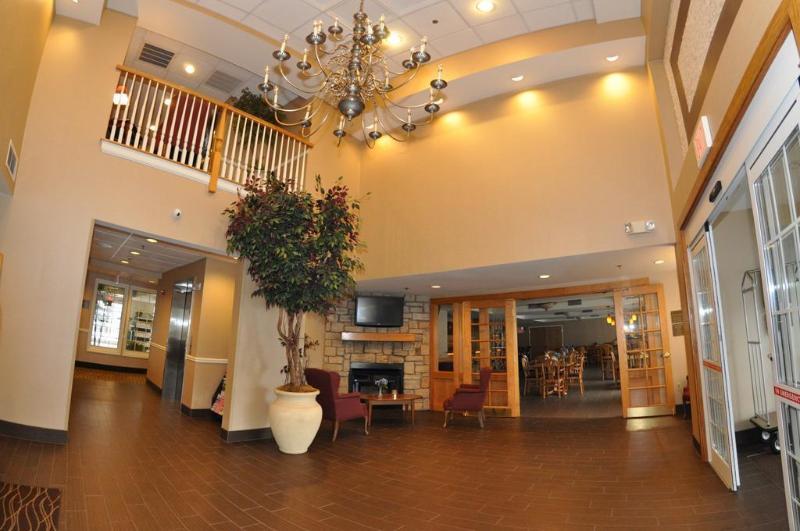 Comfort Inn & Suites Sturbridge-Brimfield Exterior photo